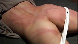 Big ass blond wiggles tema tuharad doggystyle ja fucks tema kaaslane kreemjas tuss.